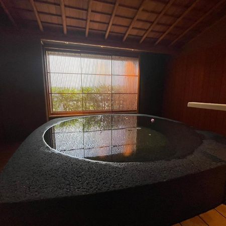 Hotel Wakamizu Такарадзука Экстерьер фото
