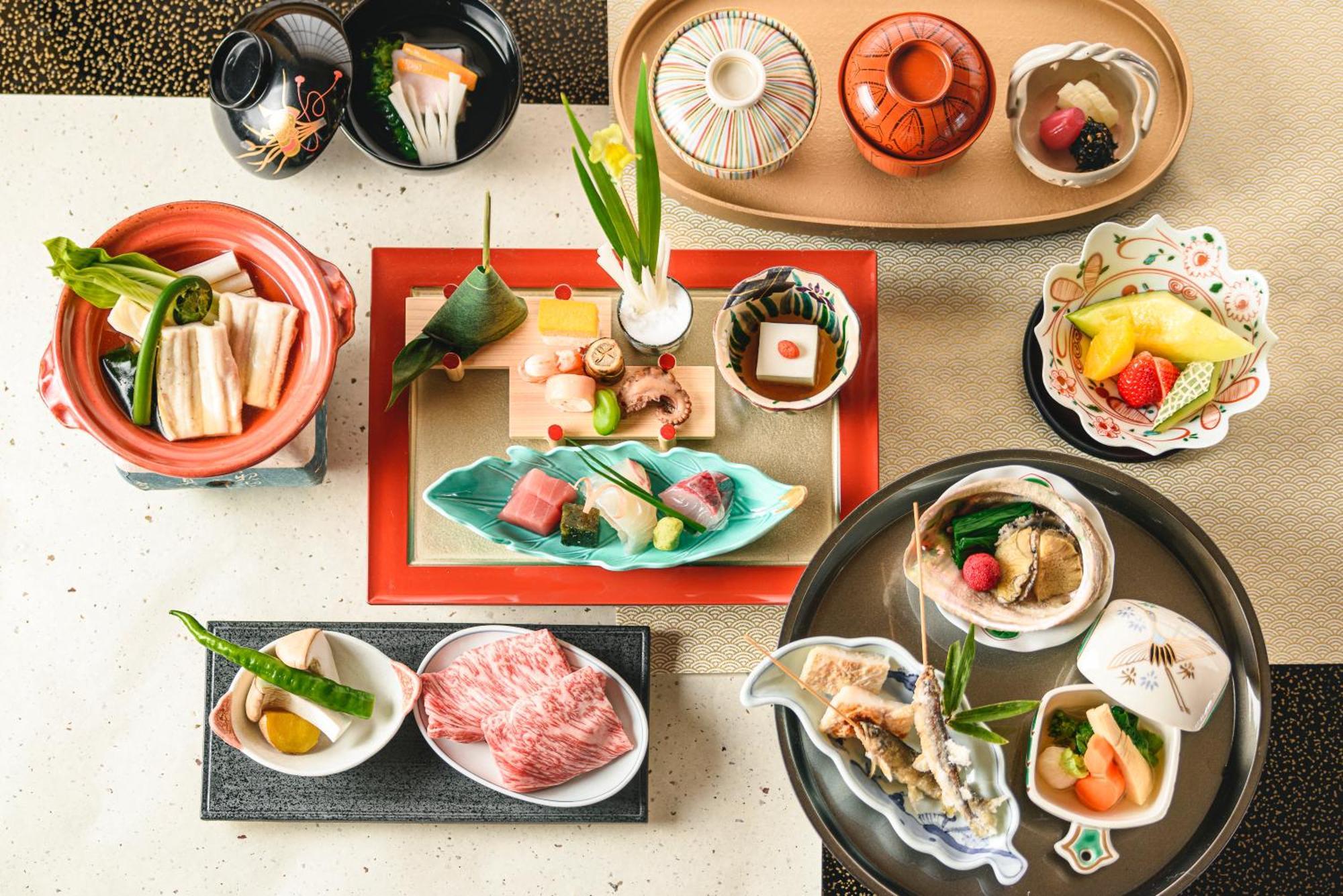 Hotel Wakamizu Такарадзука Экстерьер фото