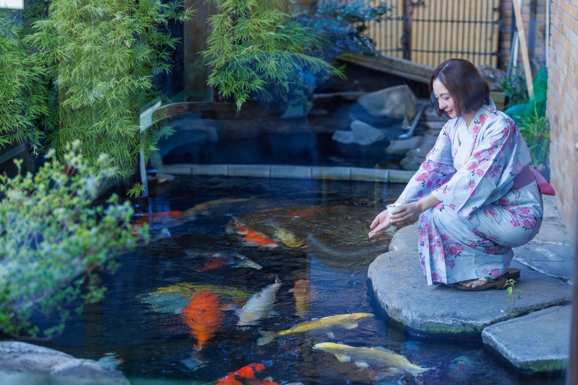 Hotel Wakamizu Такарадзука Экстерьер фото