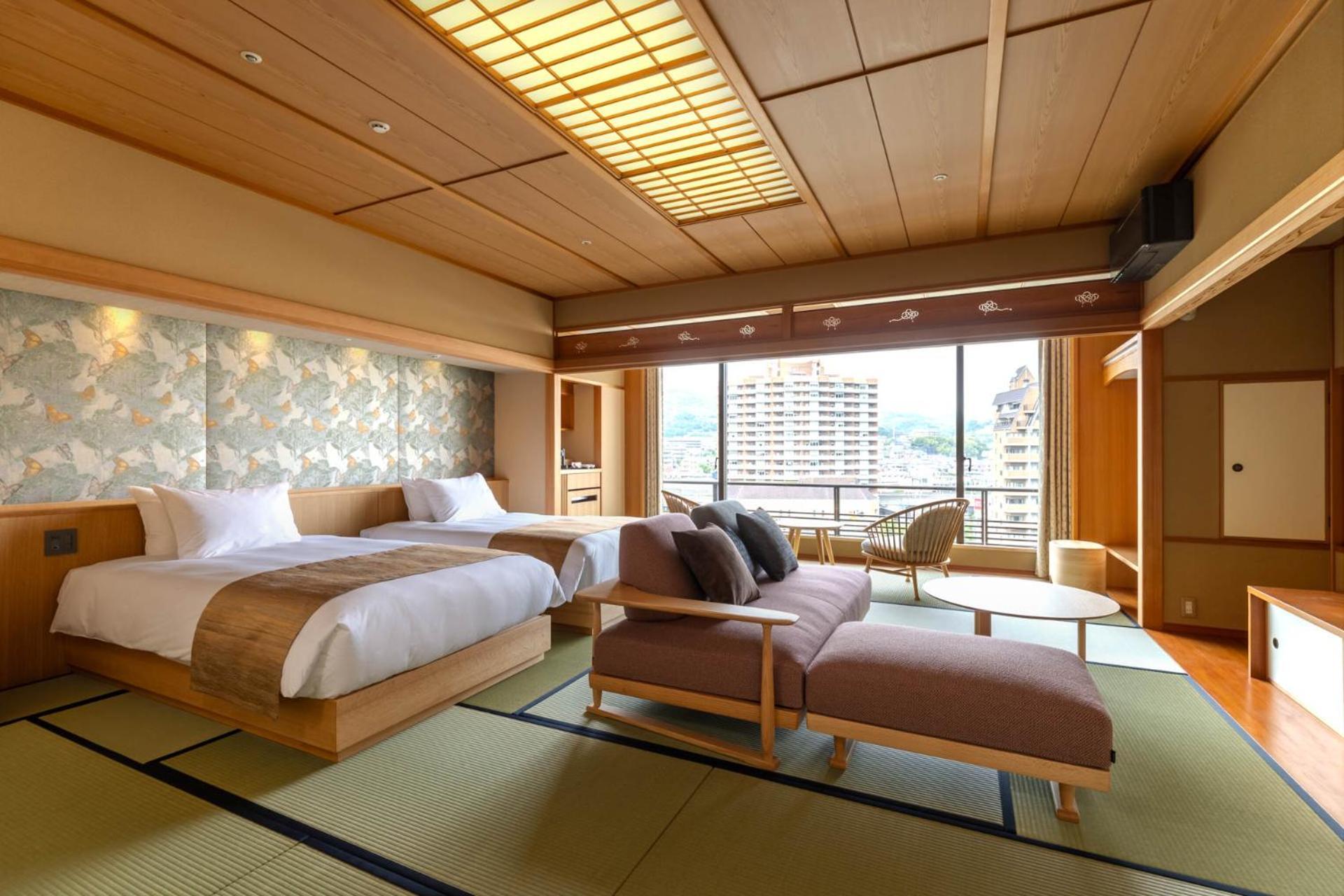 Hotel Wakamizu Такарадзука Экстерьер фото