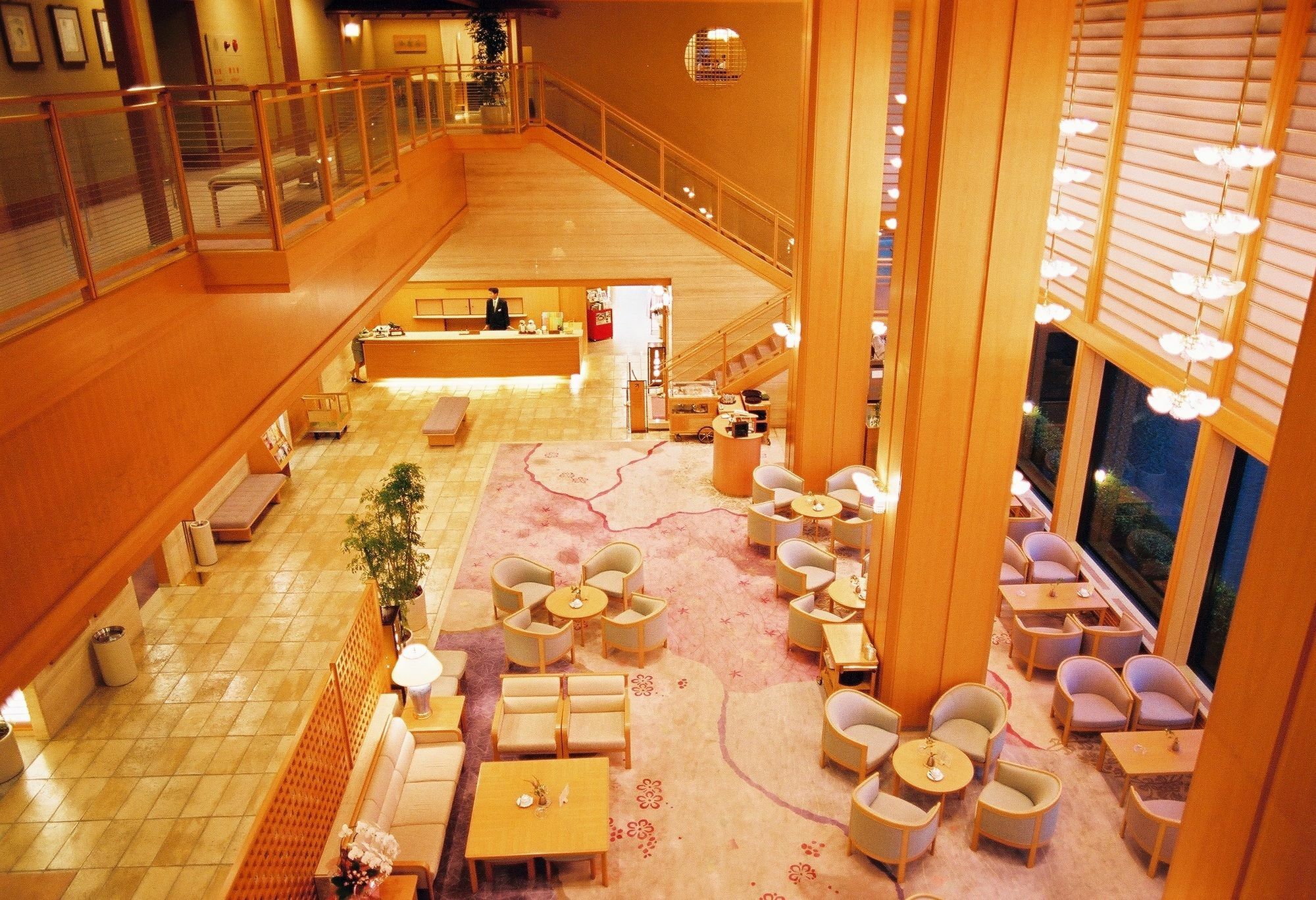 Hotel Wakamizu Такарадзука Экстерьер фото