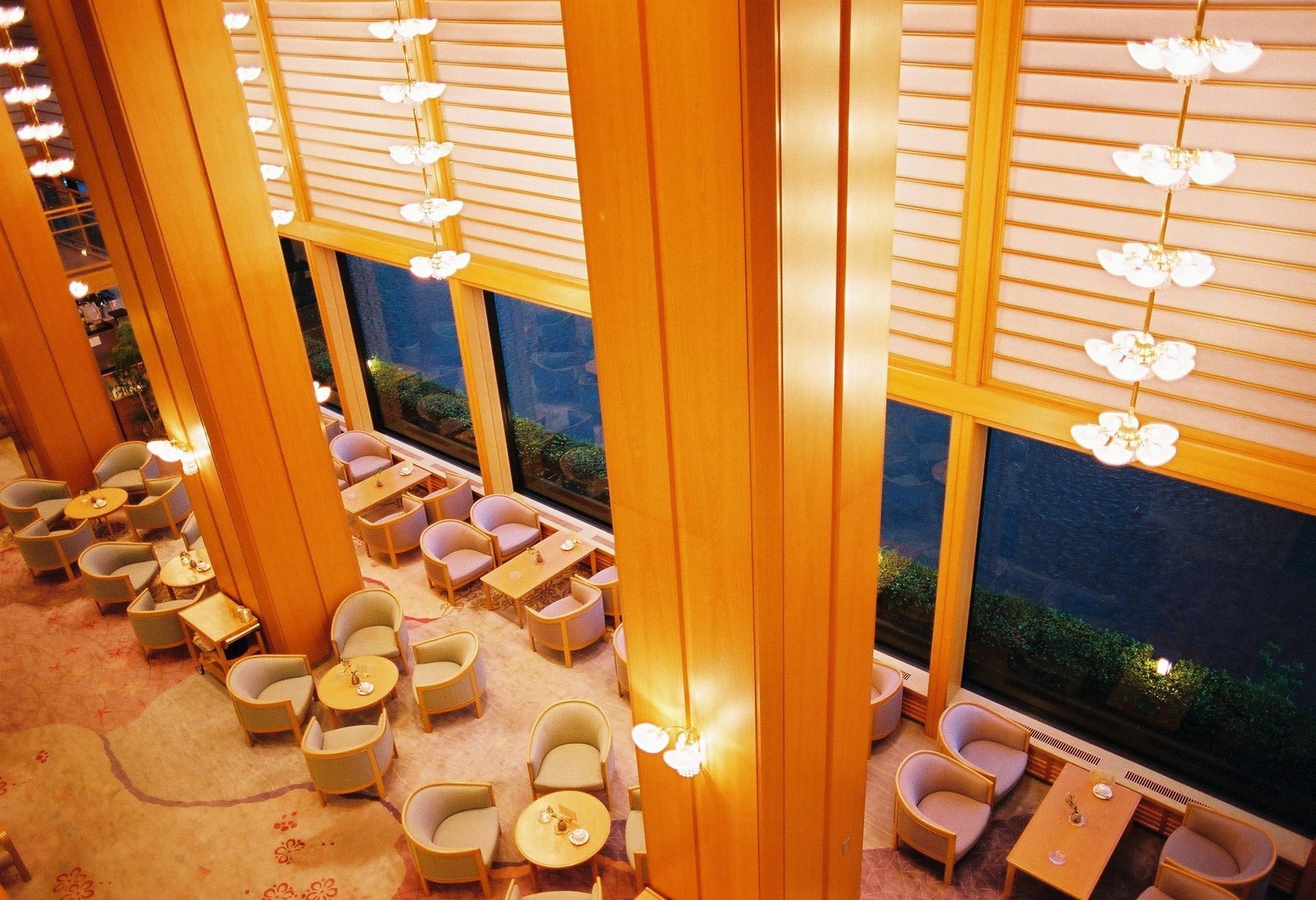Hotel Wakamizu Такарадзука Экстерьер фото