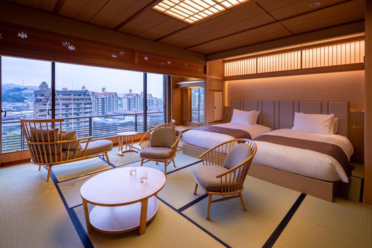 Hotel Wakamizu Такарадзука Экстерьер фото